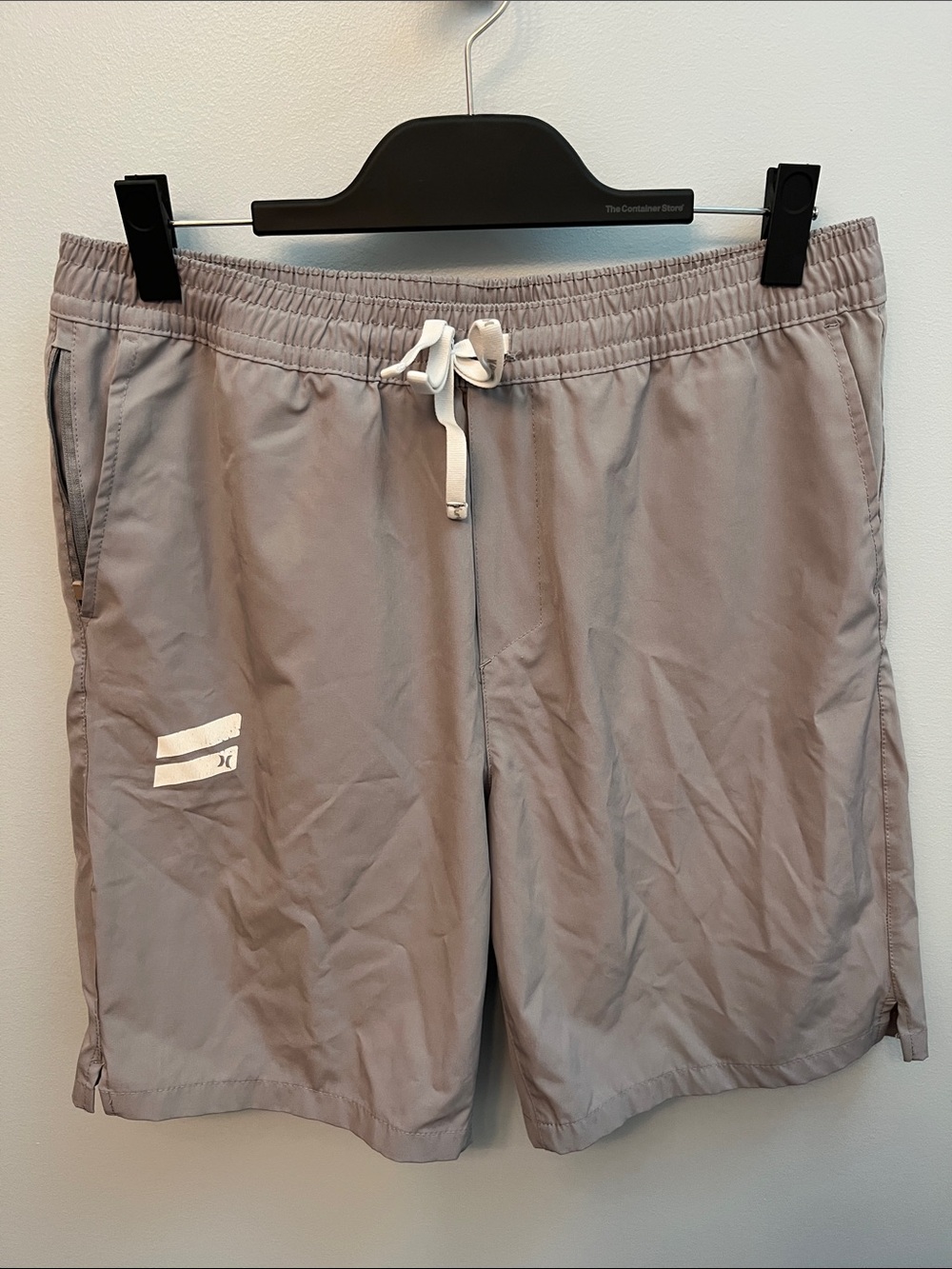 Hurley Light Gray Men's Athletic Shorts with White Drawstring